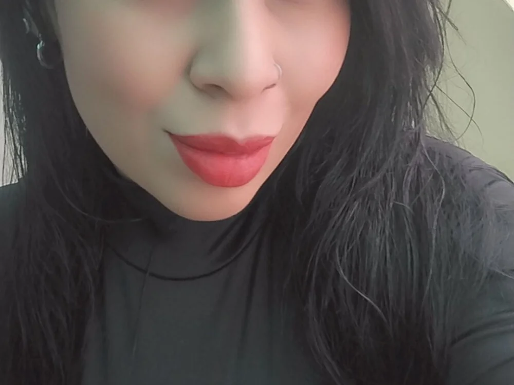 Xiomara_as' Offline XXX Chat