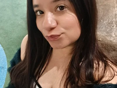 Lia_Robertss_b