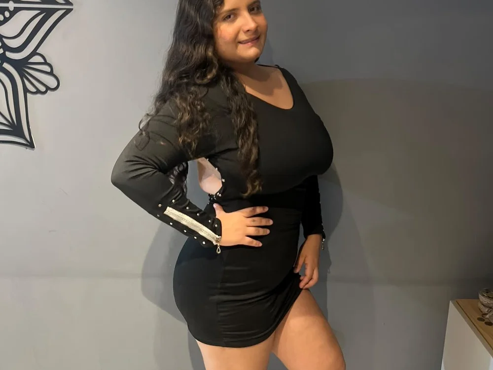SAMANTA_RUIIZ cover photo