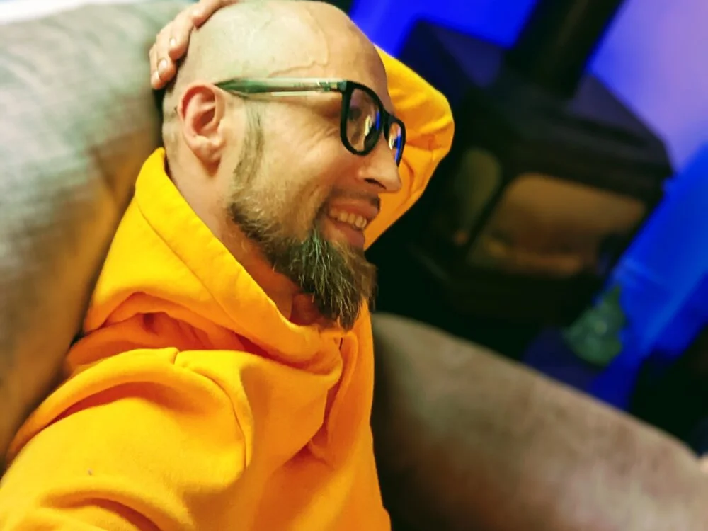 Chat +18 off-line de BlushAndEarn