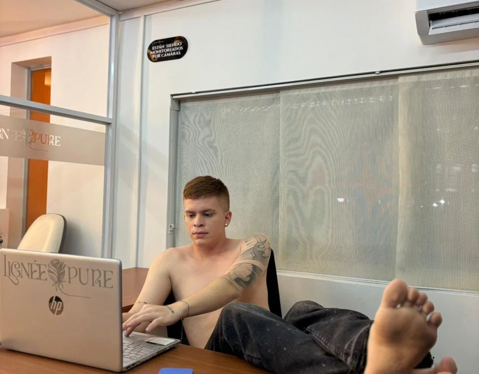 TommyValentine's Offline XXX Chat