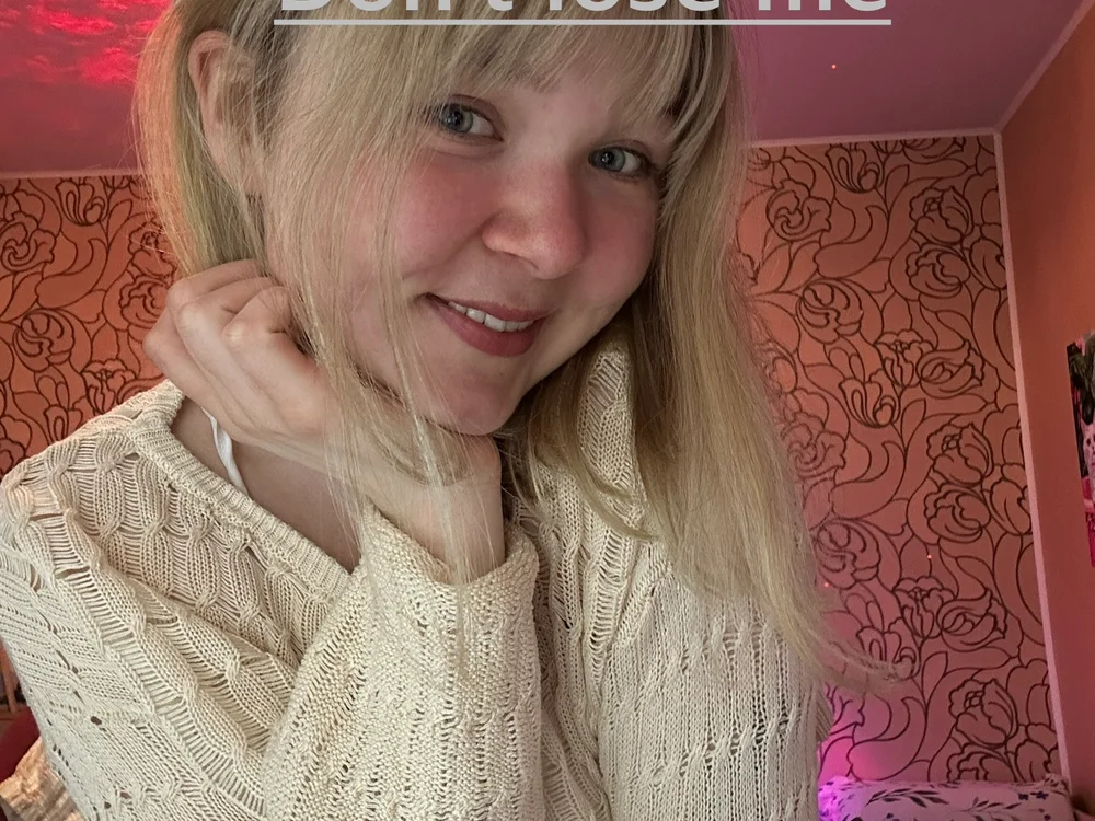 Emilly_Wills Offline XXX-chat