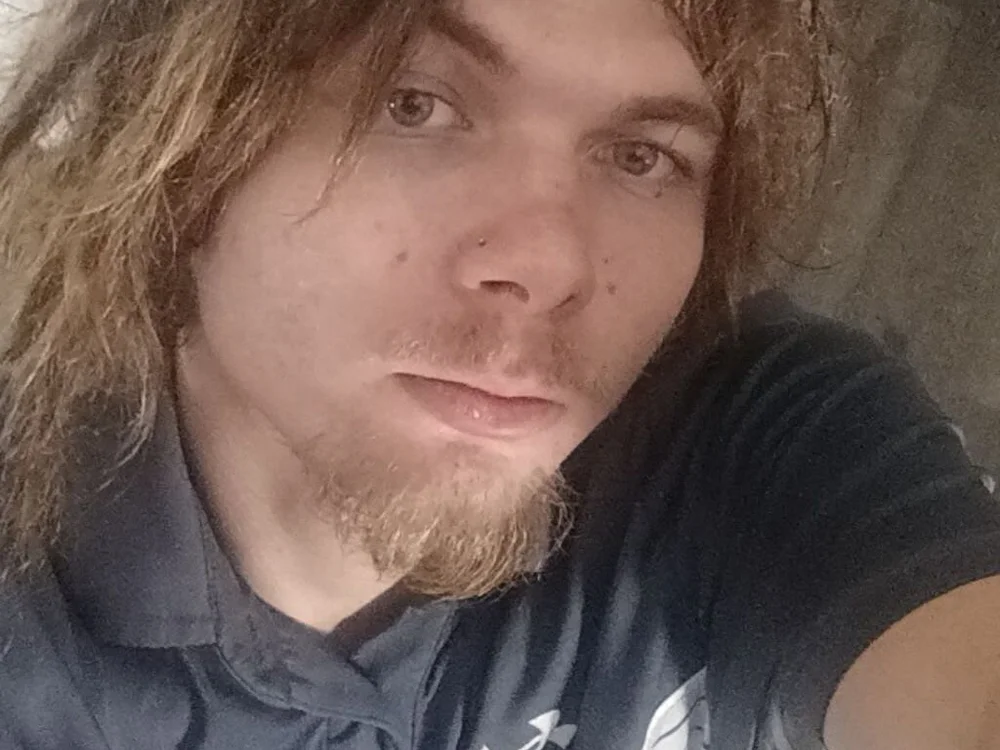 Deadheads24's Offline Chat Room