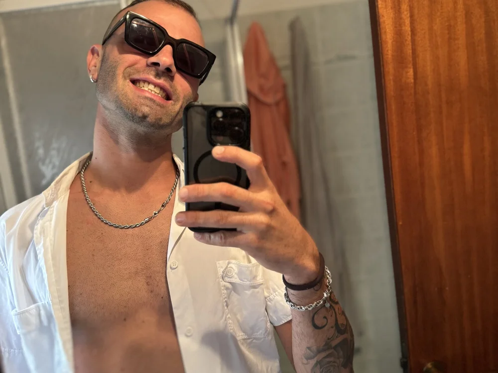 Dachialo Adlı Modelin Çevrimdışı XXX Sohbeti