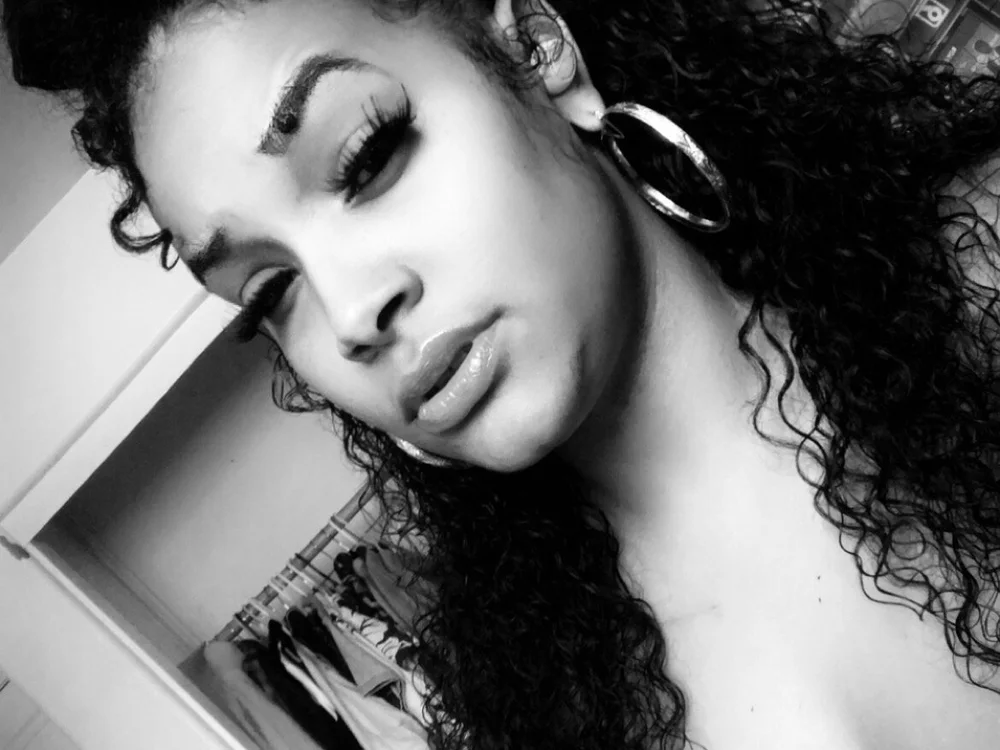 Giraffebabe25's Offline XXX Chat