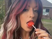 Trophy_Milf élő XXX-chatje