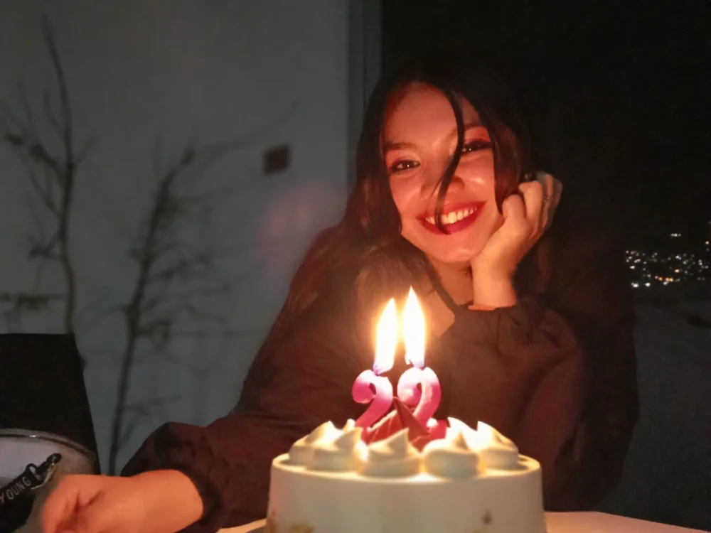 Bilik Sembang Luar Talian Mena_Hicks
