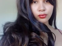 Yara0k Chat XXX in diretta