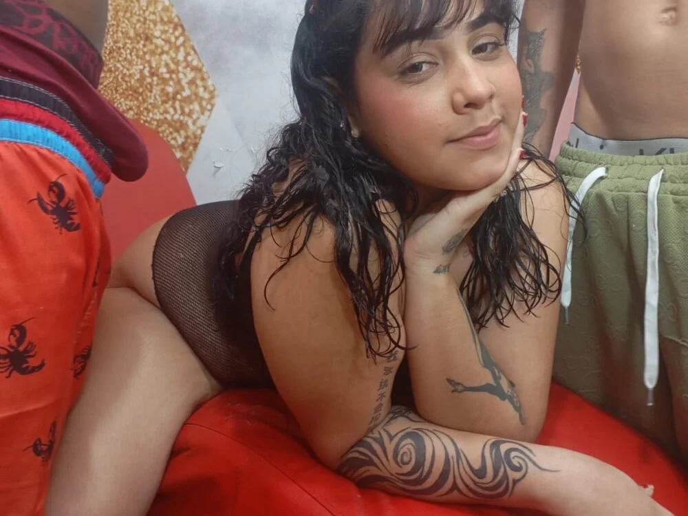 sweet_hot_lips_1's Offline XXX Chat