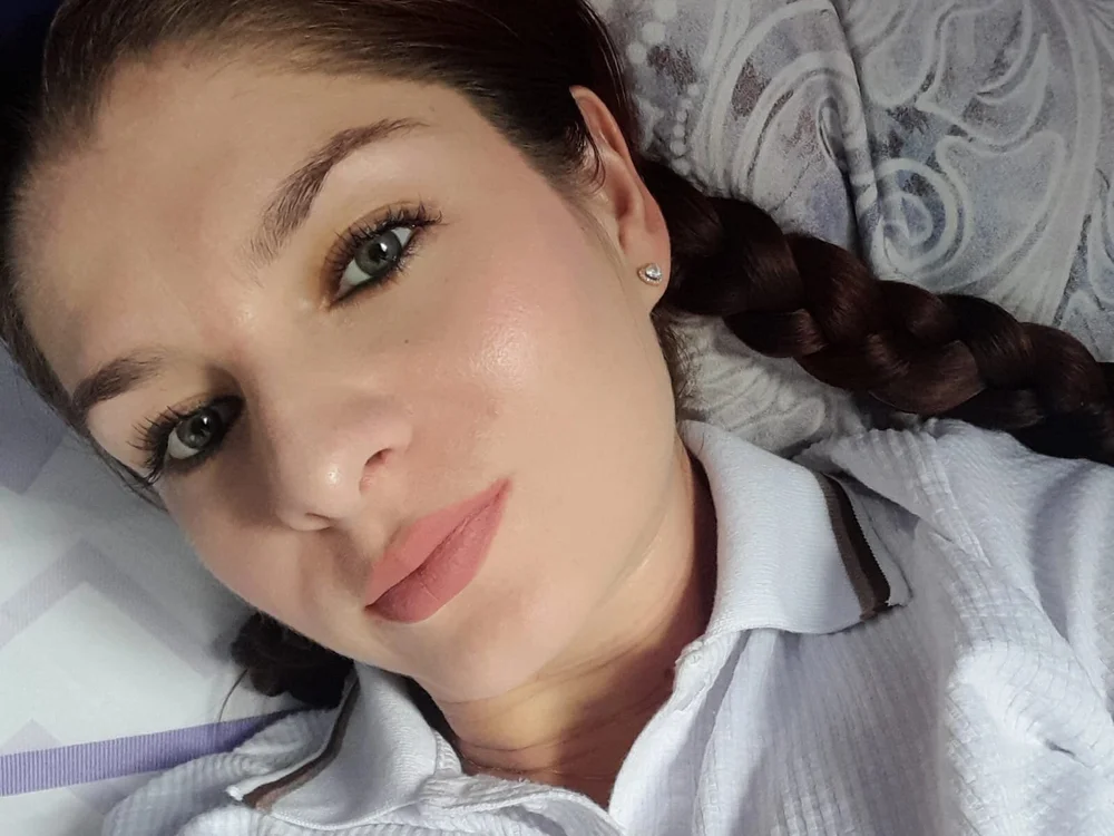 anamoroz28's Offline XXX Chat