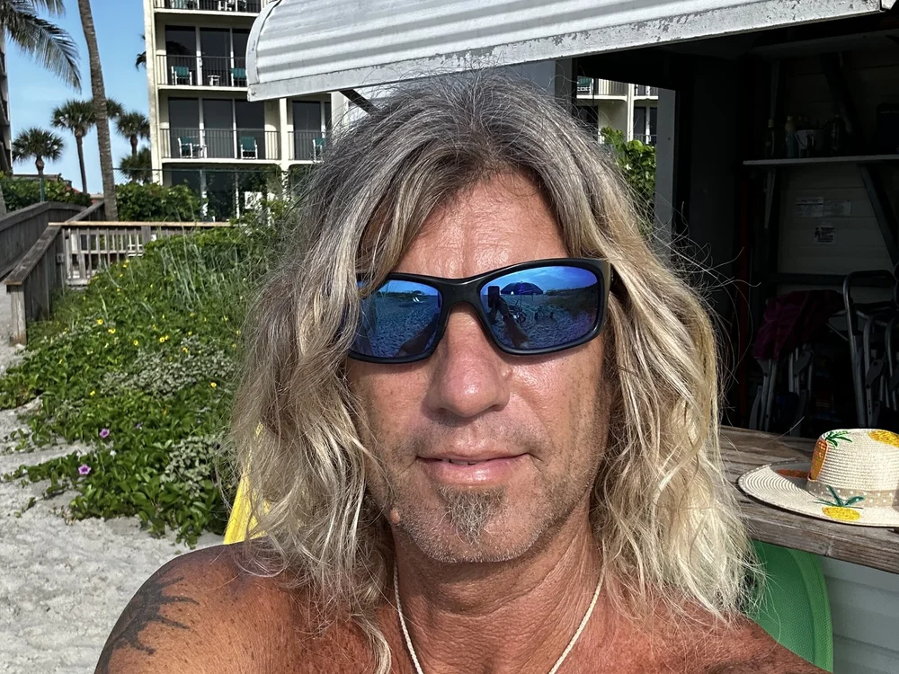 nakedsurfer offline chatrum