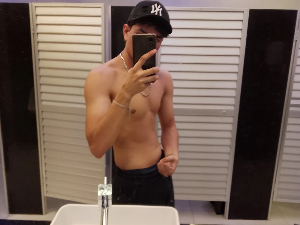 แชท XXX ออฟไลน์ของ TazmaniaXBoy