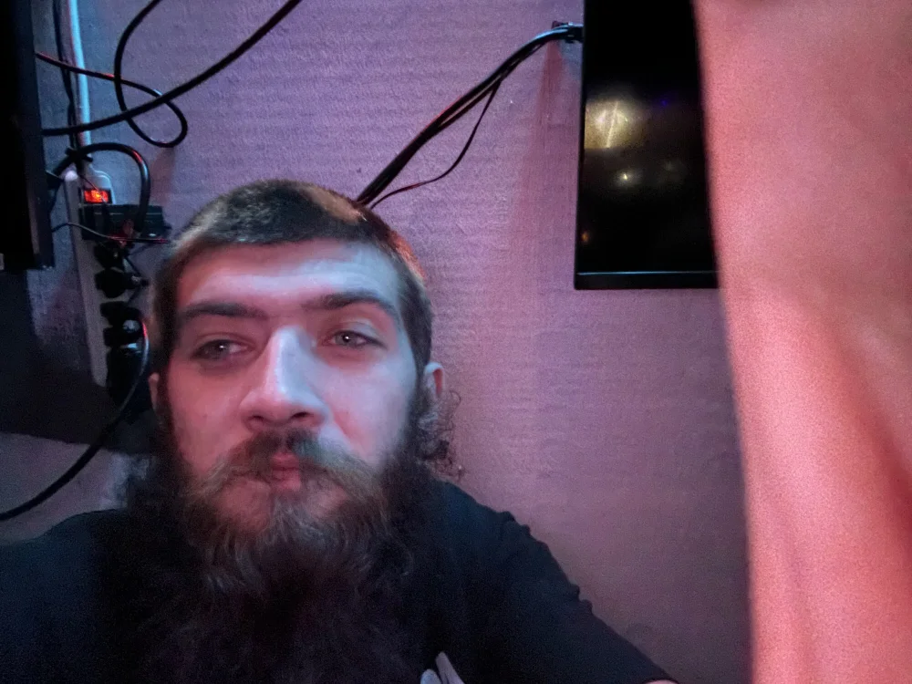 monstercmw's Offline Chat Room