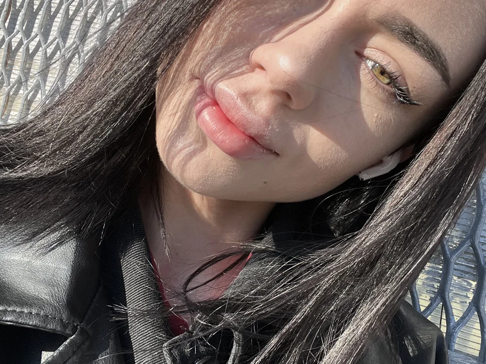 JeslyBoutensx's Offline XXX Chat