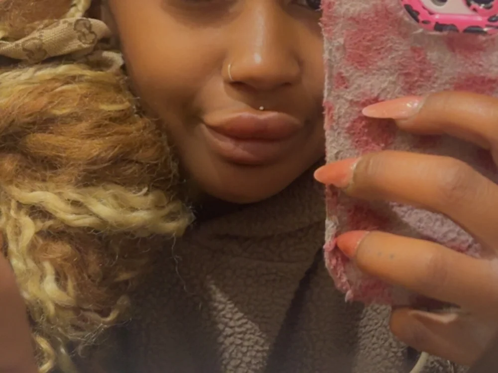 Chat +18 off-line de Ebonnyxx