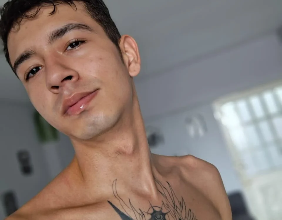 Saenz_davis21 offline chatrum