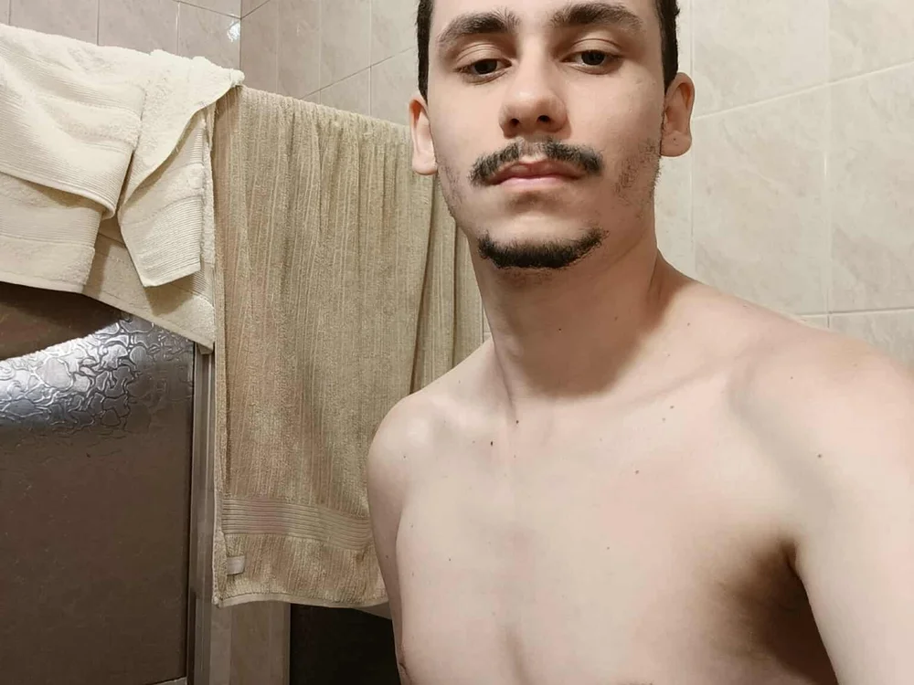 Chatroom XXX hors ligne de VellasquezBrotherss
