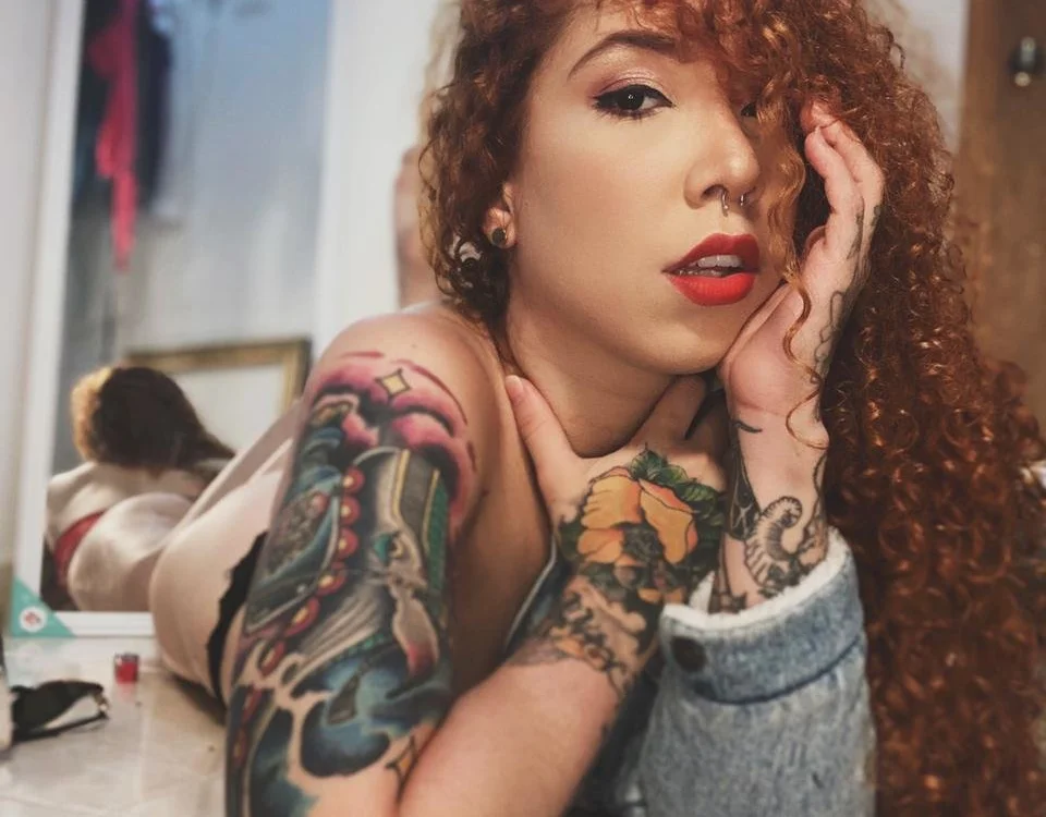 ZoeHostGoodGirl's Offline Chat Room