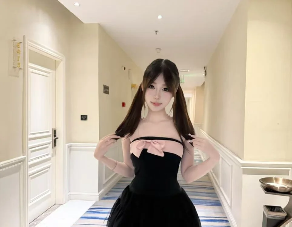 N-pretty-girl Offline XXX Chat