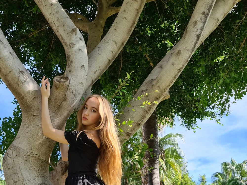 leslie_my_lovee's Offline XXX Chat