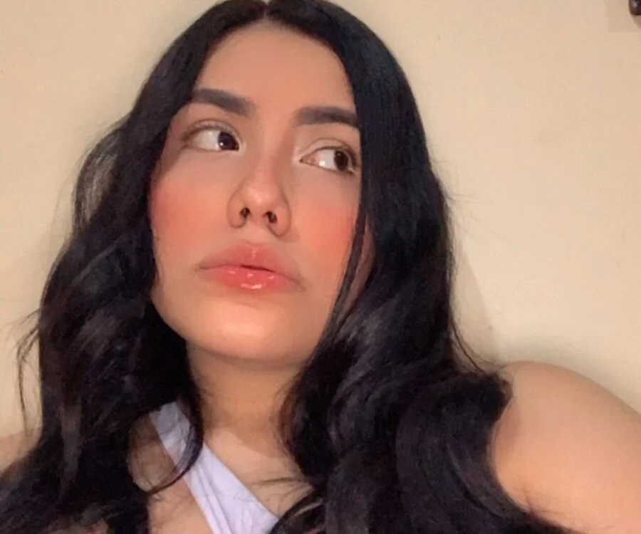 แชท XXX ออฟไลน์ของ RenataLeclair