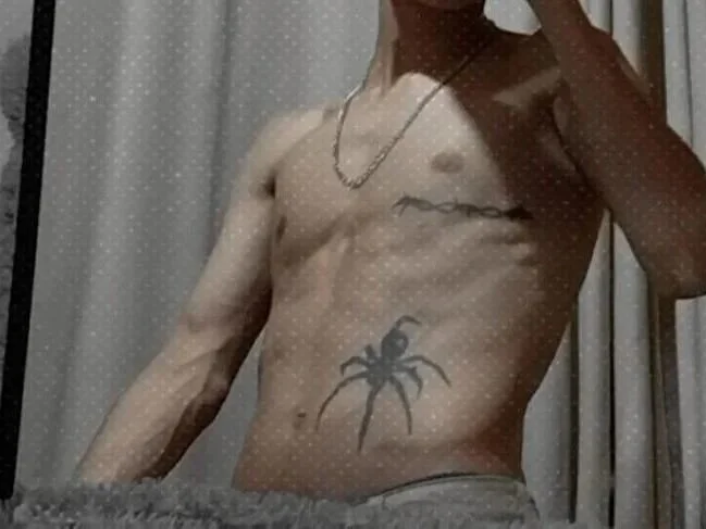 Bastiaan_28 Chat XXX offline