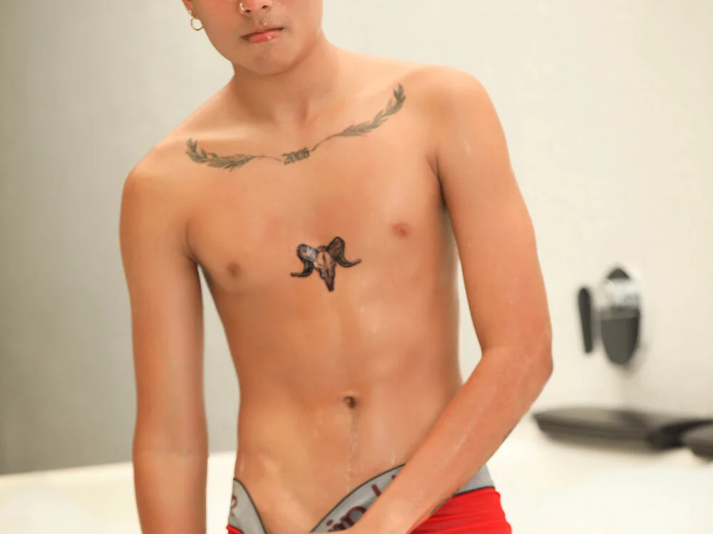 James_Monroe_ offline XXX-chat