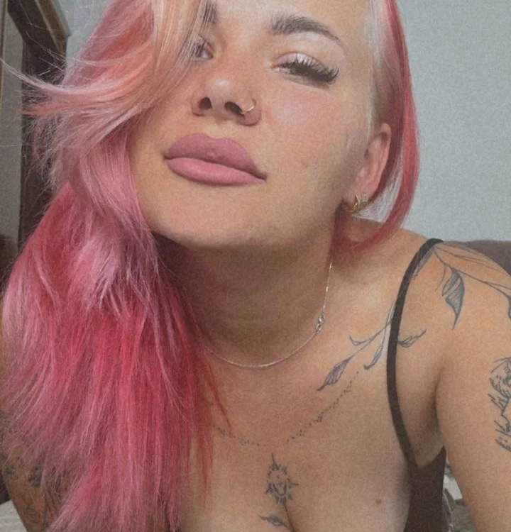 lada_love's Offline XXX Chat