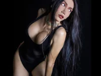 Модель hellendollxxx