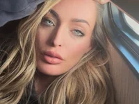 Chat XXX ao vivo de Farrah_Fantasy