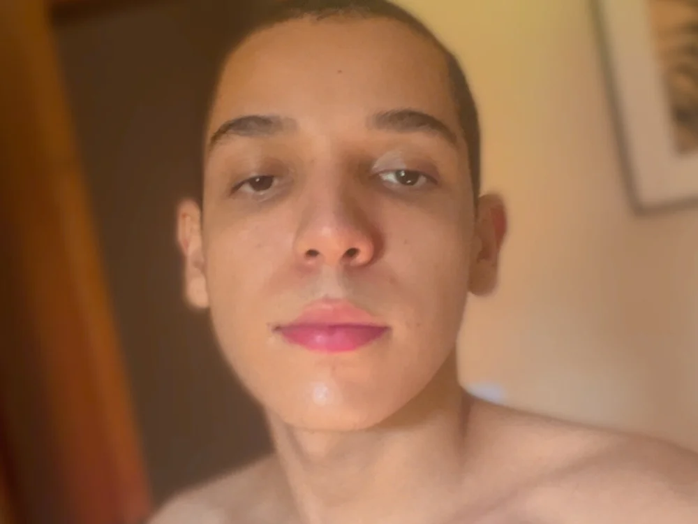 Cruztwink's Offline Chat Room