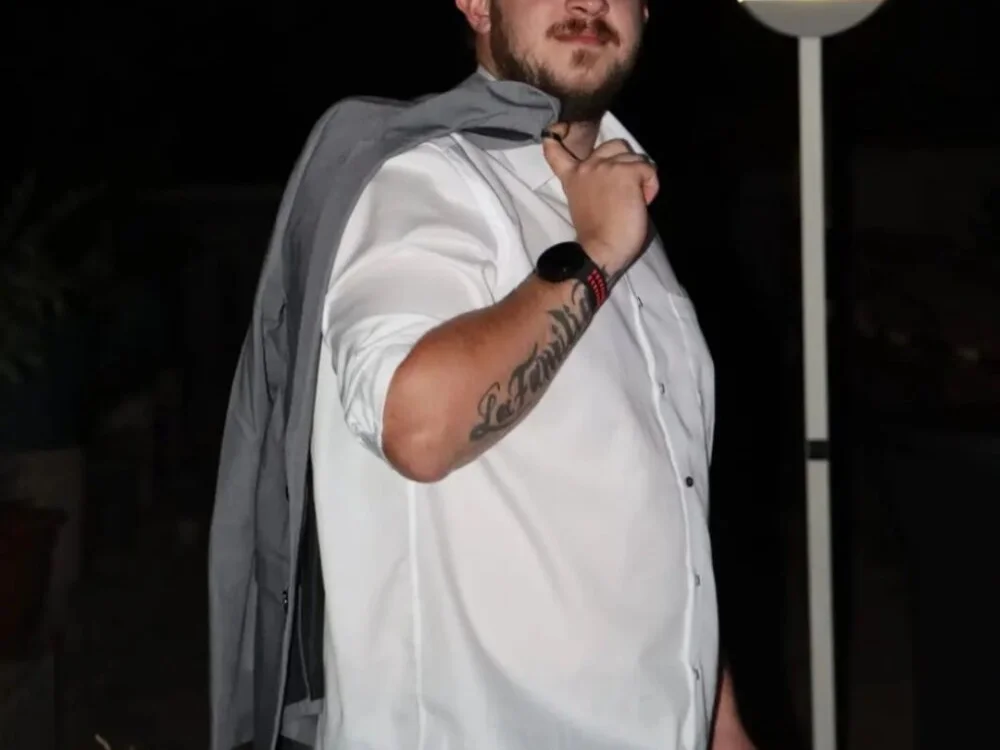 Chat +18 off-line de BadBoyXXX2000