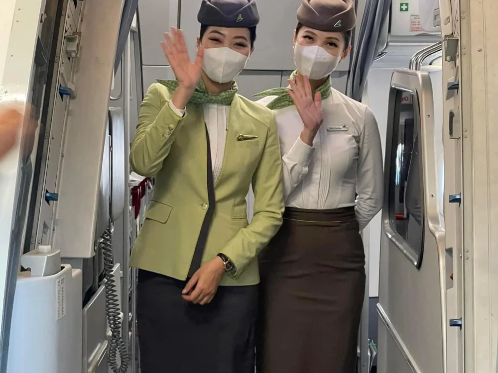 Mono-Stewardesss Chat XXX Ngoại tuyến