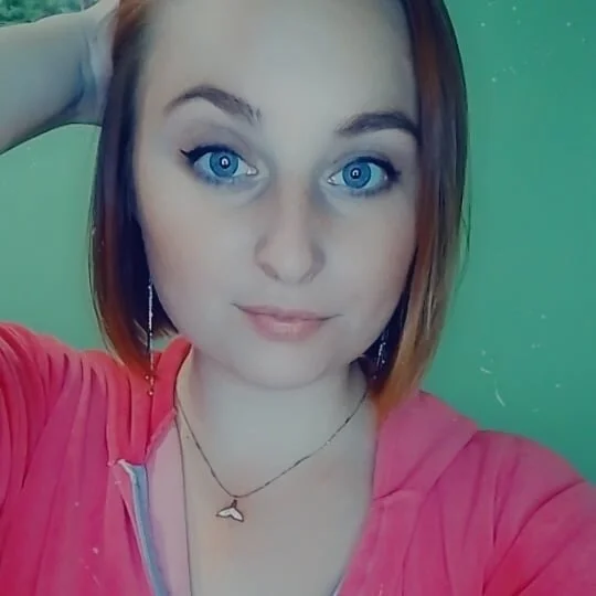 GirlNotSubmissiveness' Offline Chat Room