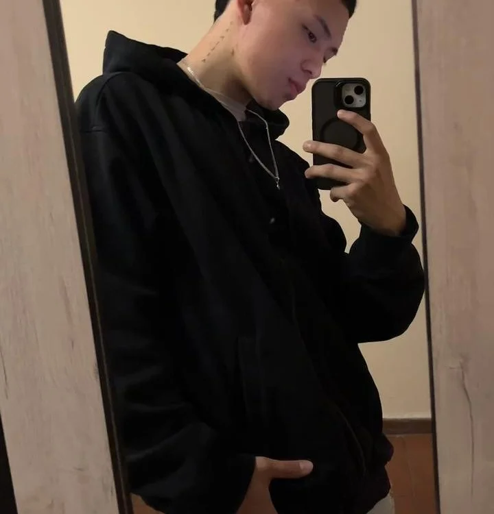 ห้องแชทออฟไลน์ของ jadenrossi