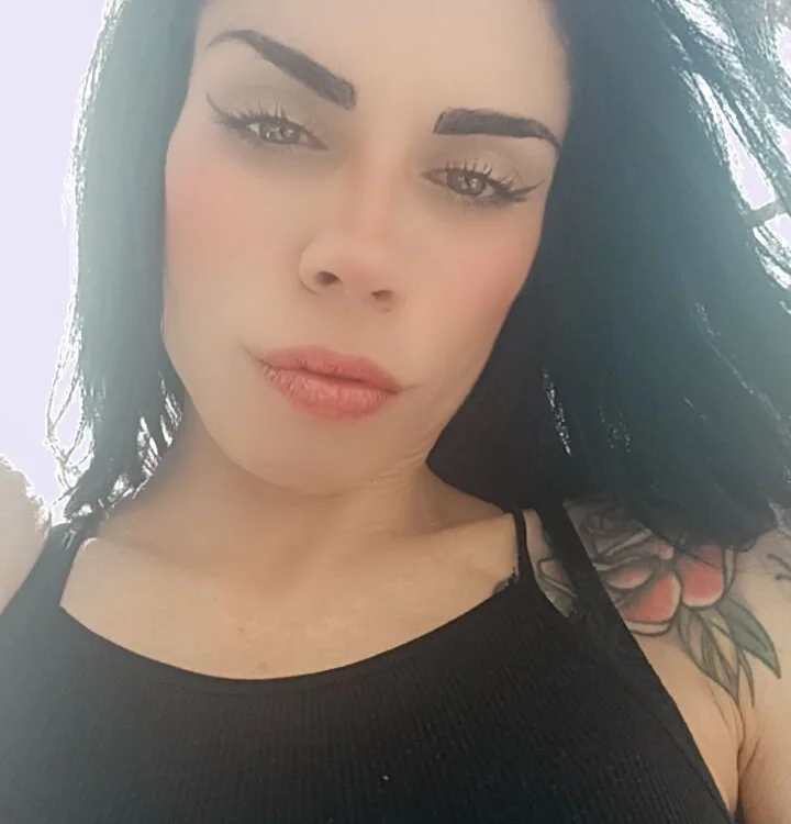 PinkredBeading's Offline Chat Room