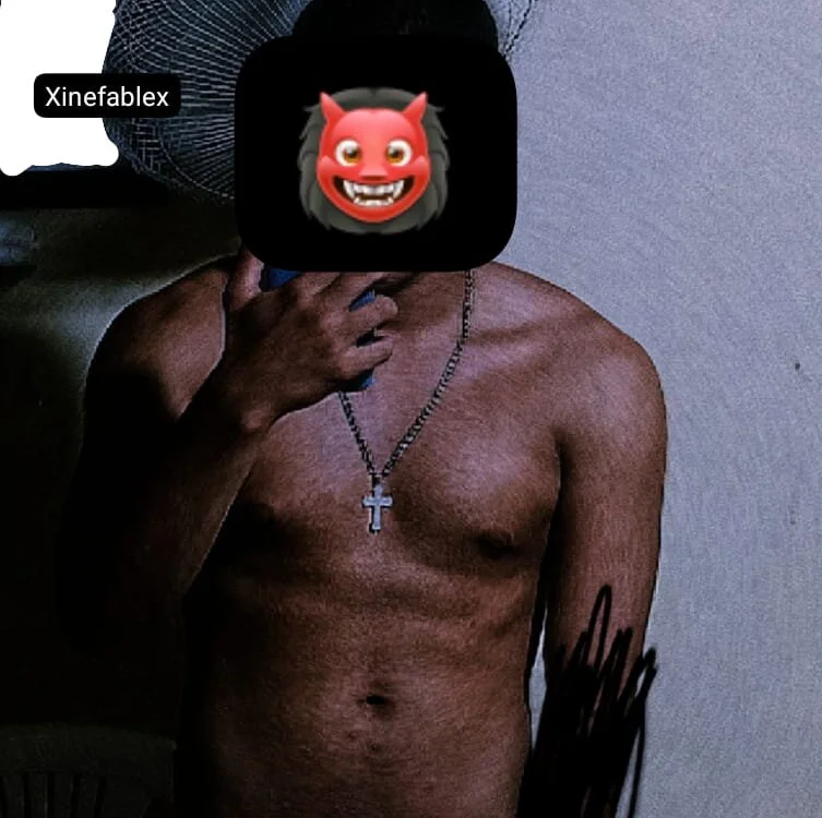 xinefablex's Offline Chat Room