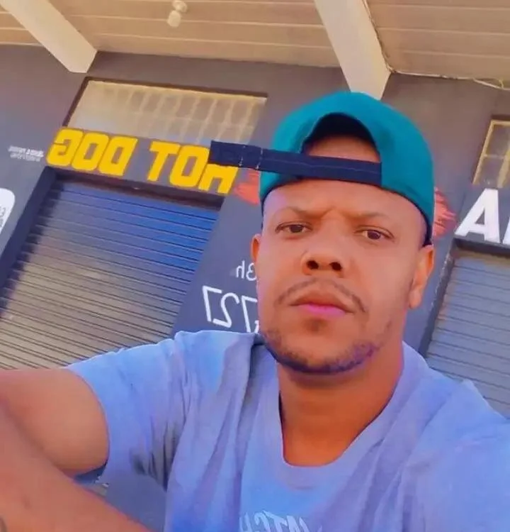 Wilker331 Adlı Modelin Çevrimdışı XXX Sohbeti