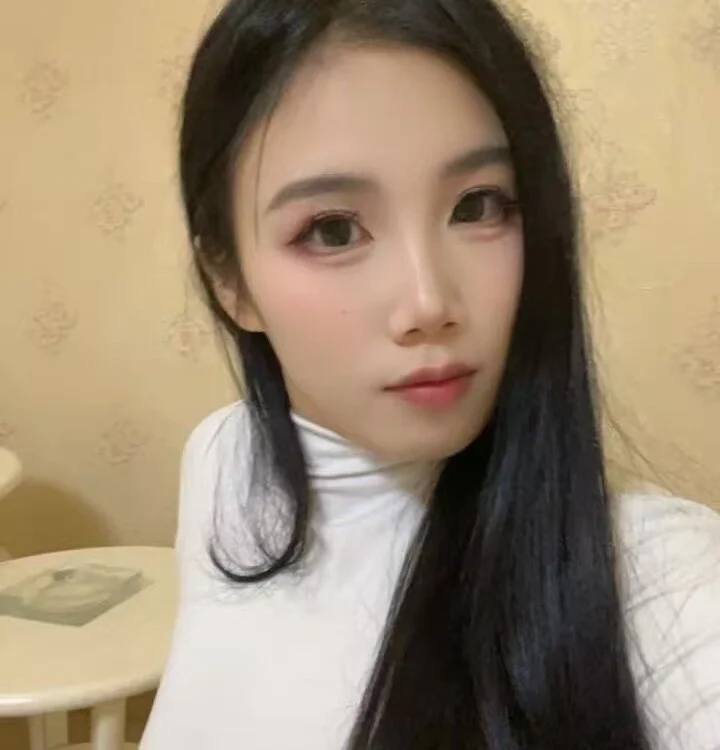 xinxin201201 Chat XXX Ngoại tuyến