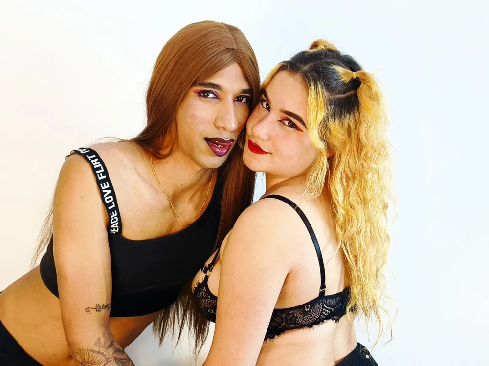 ClarkandChloe's Offline Chat Room