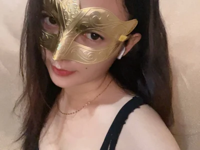 VelvetNoire- on StripChat