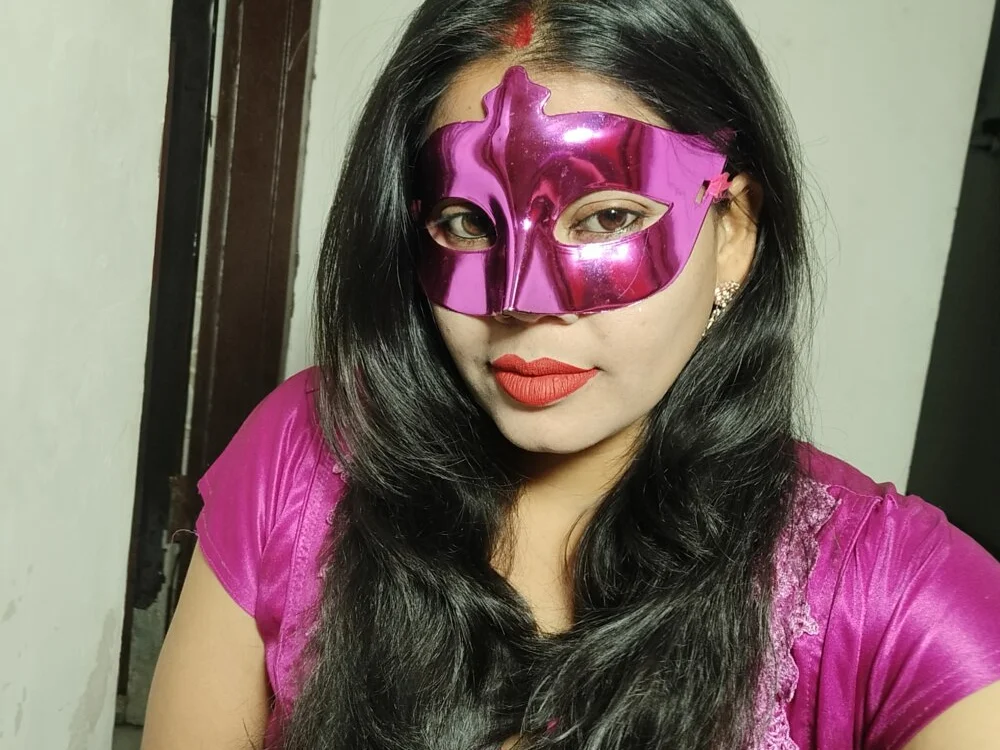 Heena-143@xh – Offline XXX chat