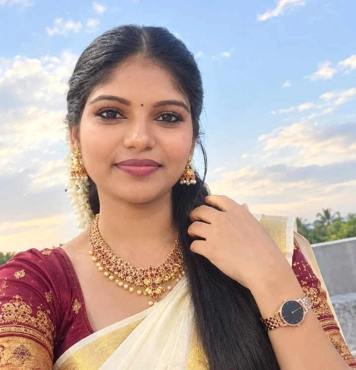 Emytamil 的封面照片