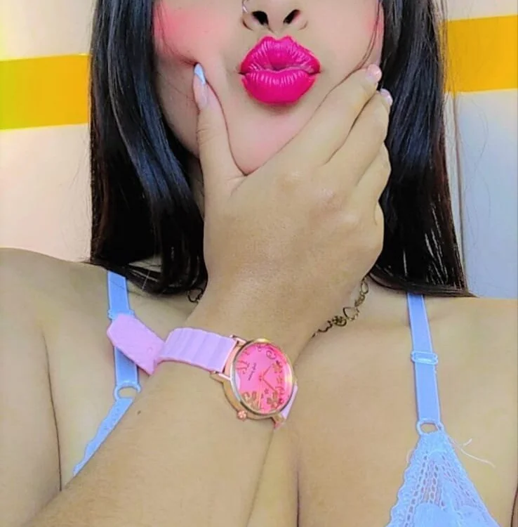 ValentinaSmith__'s Offline Chat Room