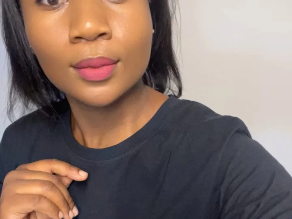 دردشة Berries_ الجنسية دون اتصال