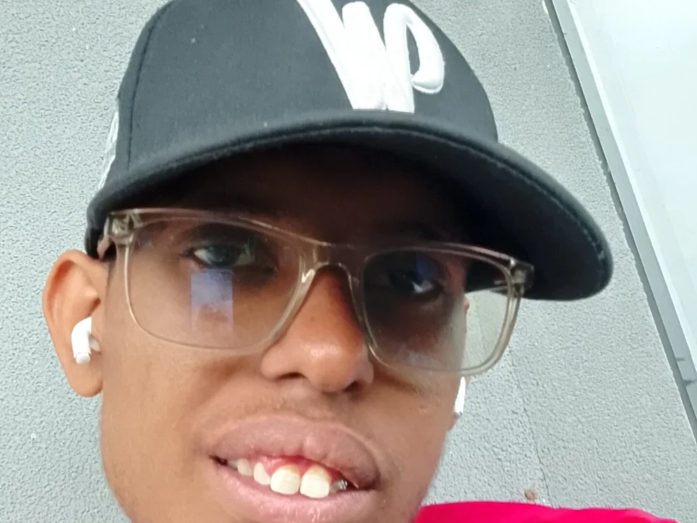 julianhmx21's Offline XXX Chat