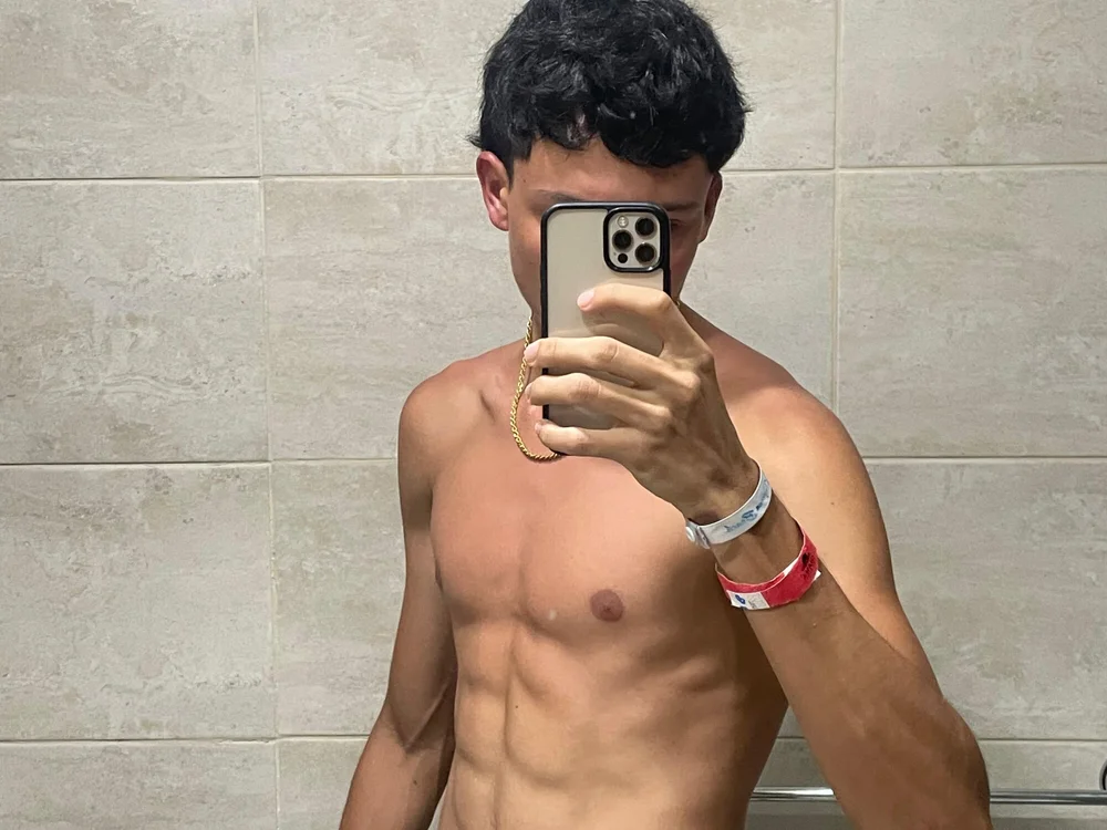 NoahJackson_01 offline chatrum