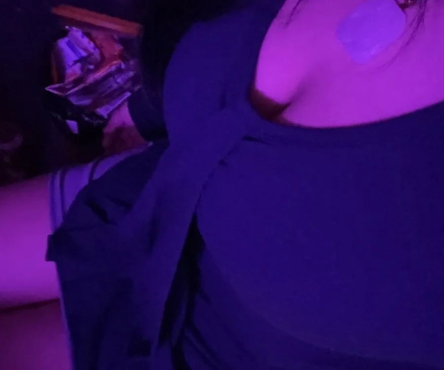 rosebaby2002's Offline XXX Chat