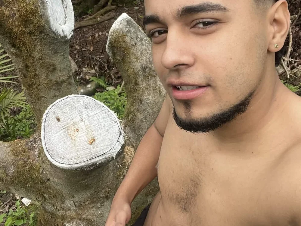 RyanKing3n Offline XXX chat