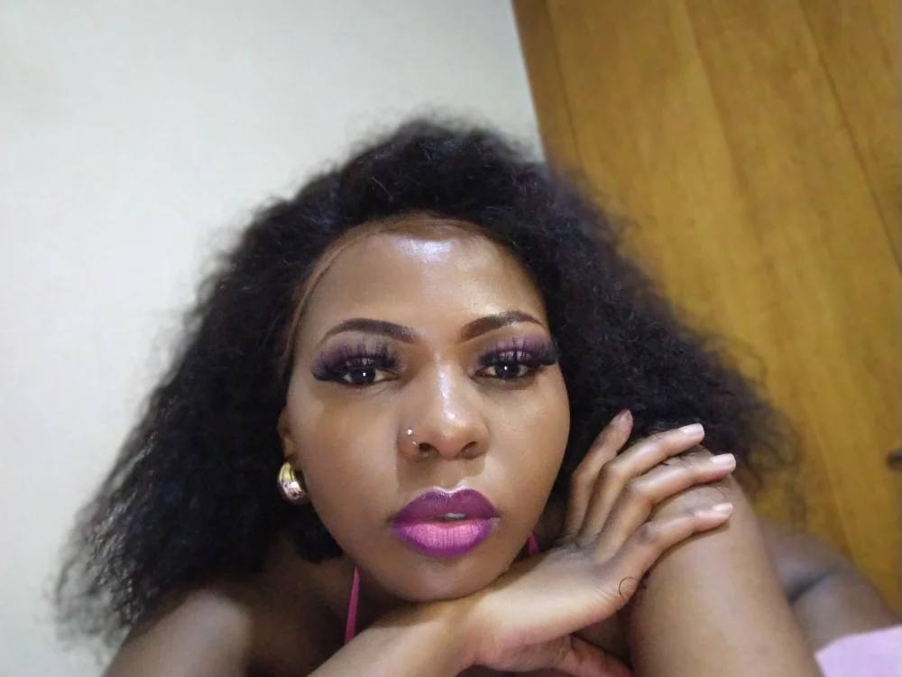 DiamondLuv29's Offline XXX Chat